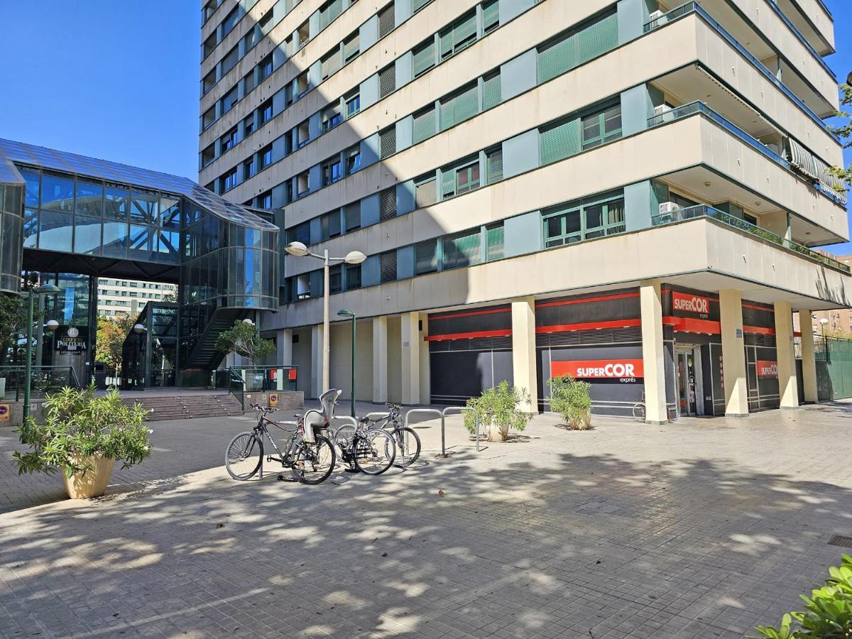 Apartamentos Las Ciencias K Валенсия Екстериор снимка